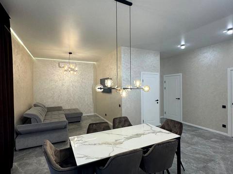 будинок за адресою Успішна, 47