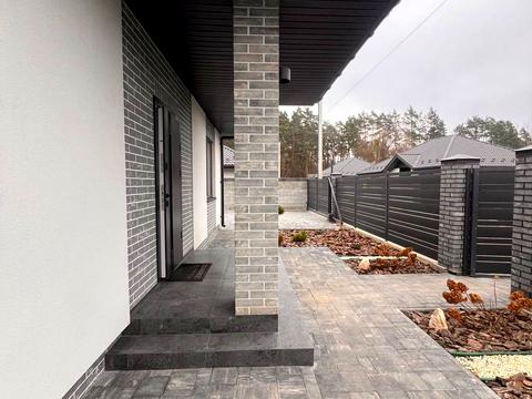 будинок за адресою Успішна, 47