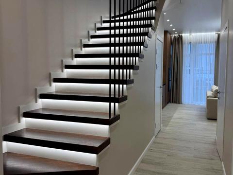 будинок за адресою Макарівська вул., 1