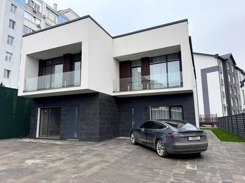 будинок за адресою Макарівська вул., 1