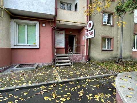 комерційна за адресою Князя Острозького вул., 42