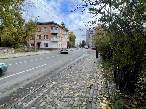 комерційна за адресою Князя Острозького вул., 42