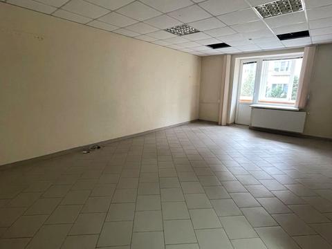 комерційна за адресою Князя Острозького вул., 42