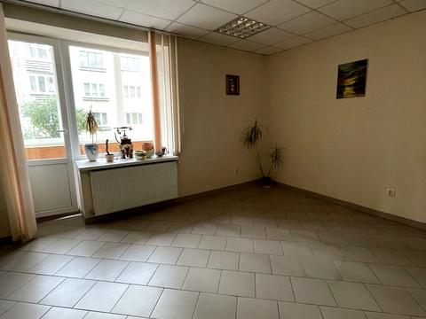 комерційна за адресою Князя Острозького вул., 42