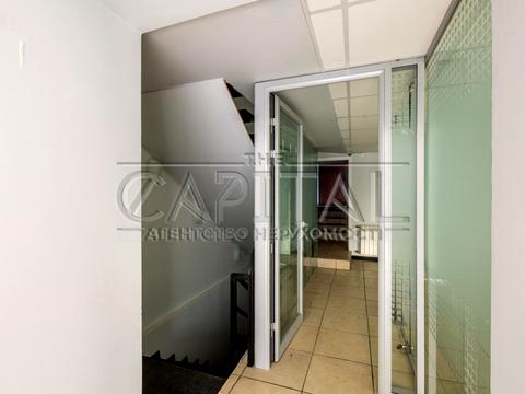 комерційна за адресою Тараса Шевченка бульв., 58