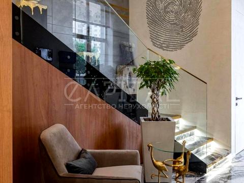 комерційна за адресою Голосіївська вул., 58