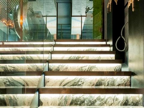 комерційна за адресою Голосіївська вул., 58