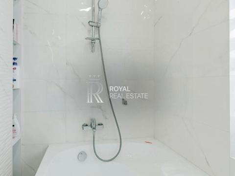 будинок за адресою набережна, 1