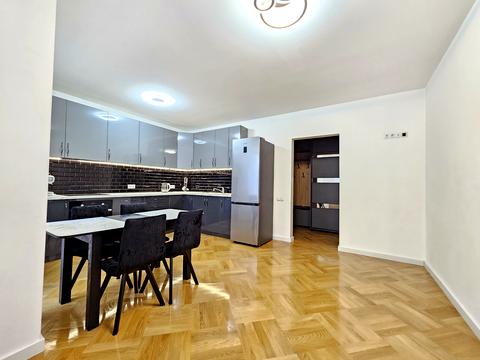 квартира по адресу Владимира Ивасюка ул., (Будинок)