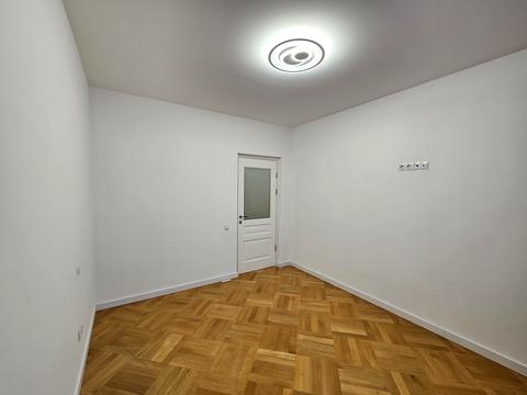 квартира по адресу Владимира Ивасюка ул., (Будинок)