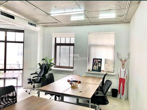 комерційна за адресою Воздвиженська вул., 51А