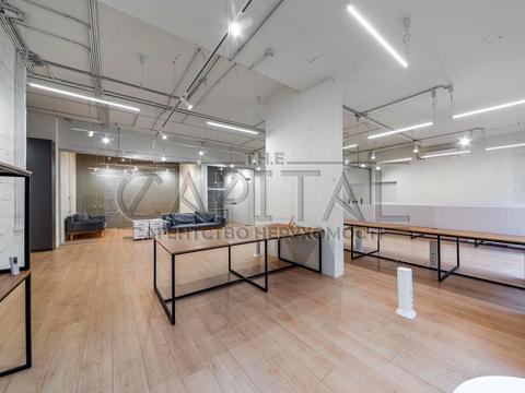 комерційна за адресою Василя Тютюнника вул. (Анрі Барбюса), 12