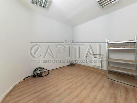 комерційна за адресою Київ, Антоновича вул. (Горького), 122