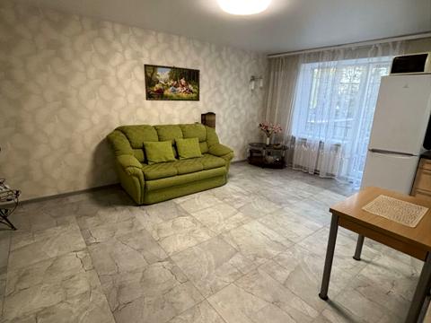 квартира за адресою 128-ї Бригади Тероборони вул. (Курчатова), 2