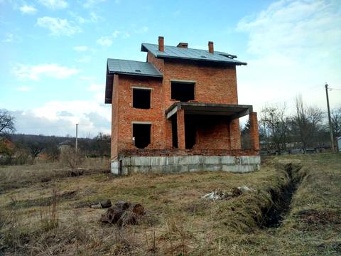 дом по адресу Центральна