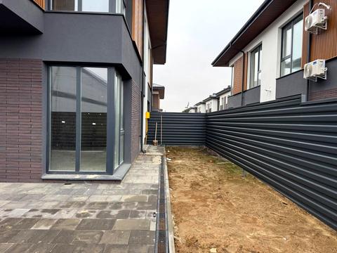 будинок за адресою Харківська вул., 1