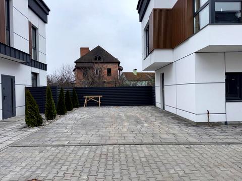 будинок за адресою Перемоги, 1