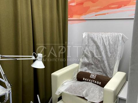 комерційна за адресою Велика Васильківська вул. (Червоноармійська), 18