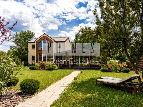 будинок за адресою Сонячна вул.