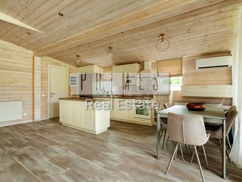 будинок за адресою Сонячна вул.