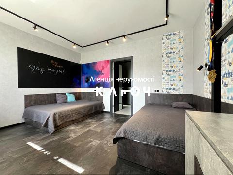 квартира по адресу Ивана Похитонова ул., 9