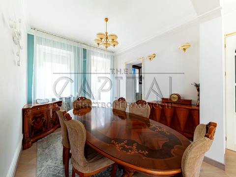 комерційна за адресою Ломаківська вул. (Мічуріна), 2