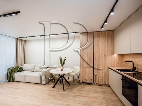 квартира за адресою Олександра Олеся вул., 4