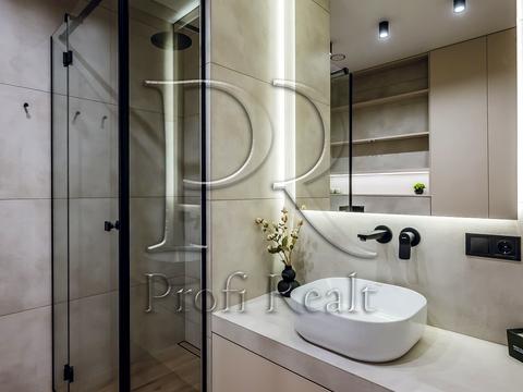 квартира за адресою Олександра Олеся вул., 4