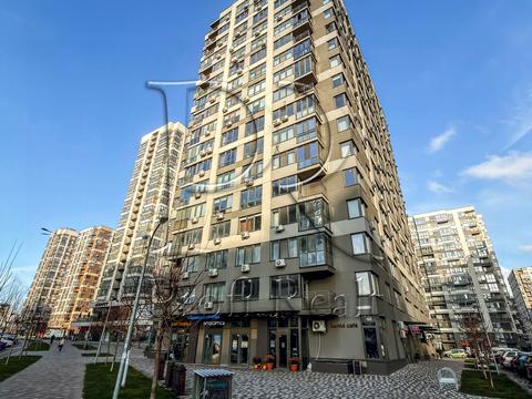 квартира за адресою Олександра Олеся вул., 4