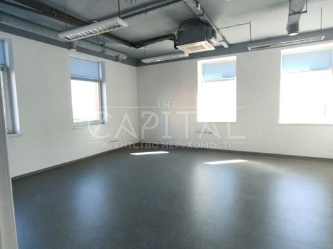 комерційна за адресою Валерія Лобановського просп. (Червонозоряний), 119