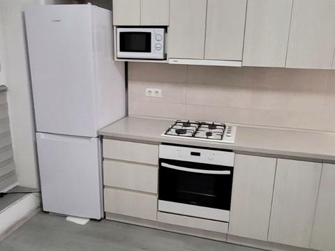 квартира за адресою Залізнична вул., 9