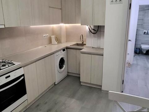 квартира за адресою Залізнична вул., 9