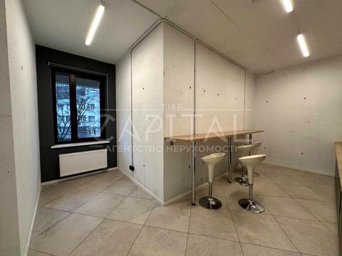 коммерческая по адресу Василия Тютюнника ул. (Анрі Барбюса), 28-А