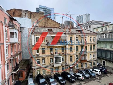 квартира за адресою Жилянська вул., 7-В