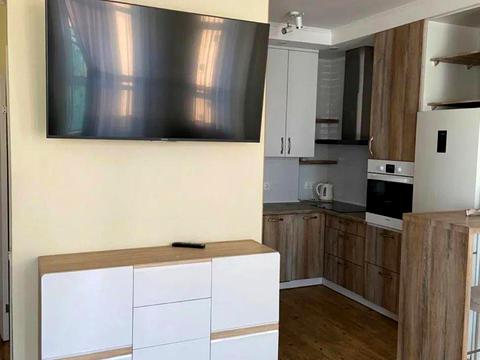 квартира за адресою Регенераторна вул., 4к2