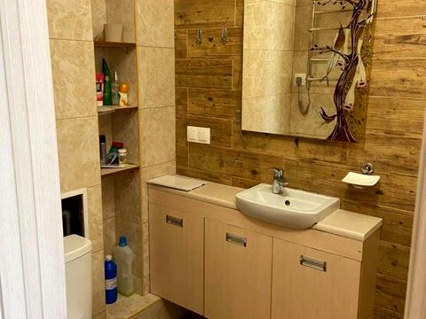 квартира за адресою Регенераторна вул., 4к2