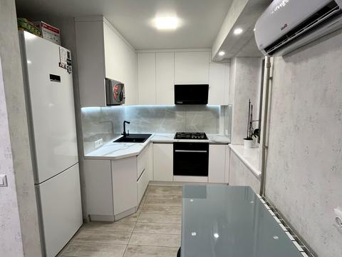 квартира за адресою Кам'янське (Дніпродзержинськ), Свободи просп., 76