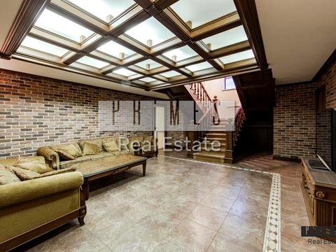 будинок за адресою Буслівська вул., 10