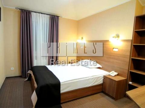 комерційна за адресою Берестейське шосе (Брест-Литовське), 8А