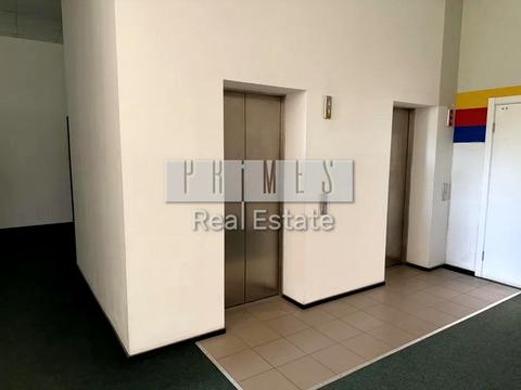 комерційна за адресою Берестейське шосе (Брест-Литовське), 8А