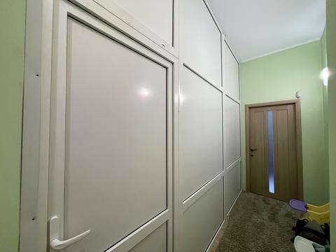 комерційна за адресою Ревуцького вул., 42-А