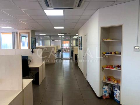 комерційна за адресою Гоголівська вул., 132