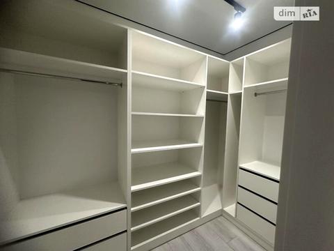 квартира за адресою Залізнична вул., 9