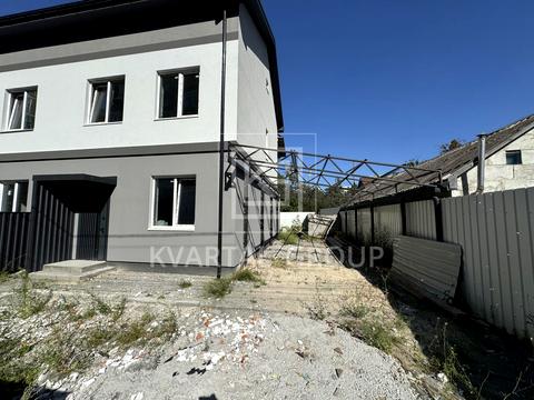 дом по адресу вул. Українська, 80