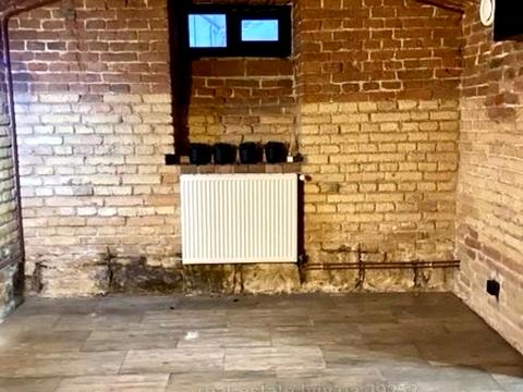 комерційна за адресою Павла Ковжуна вул., 3