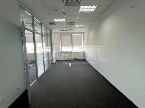 комерційна за адресою Київ, Столичне шосе, 103