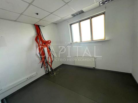 комерційна за адресою Київ, Столичне шосе, 103