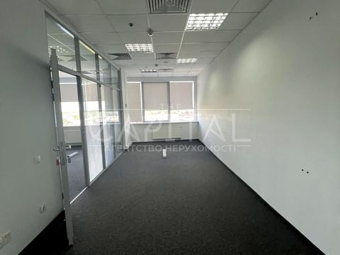 комерційна за адресою Київ, Столичне шосе, 103