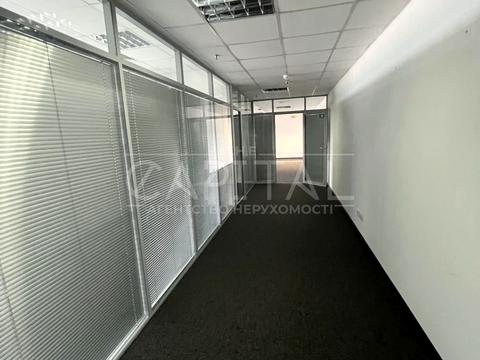 комерційна за адресою Київ, Столичне шосе, 103