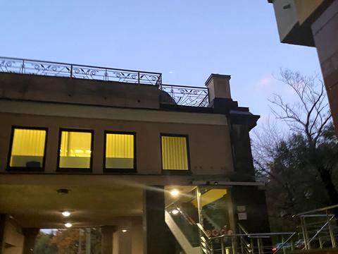 паркомісце за адресою Гетьмана Павла Скоропадського вул. (Льва Толстого), 35-39